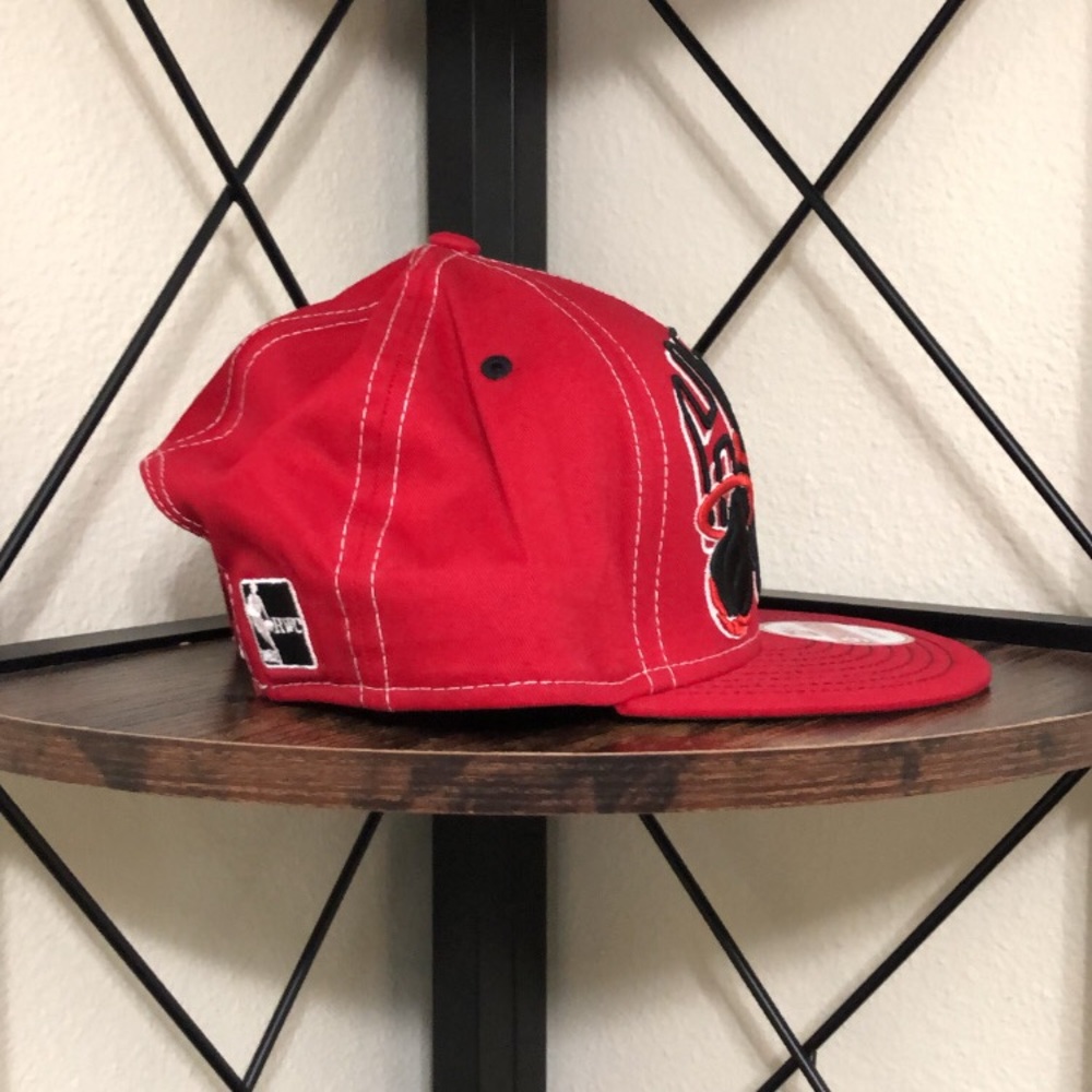 New Era Unisex Miami Heats Red Snapback Cap - Picture 2 of 7